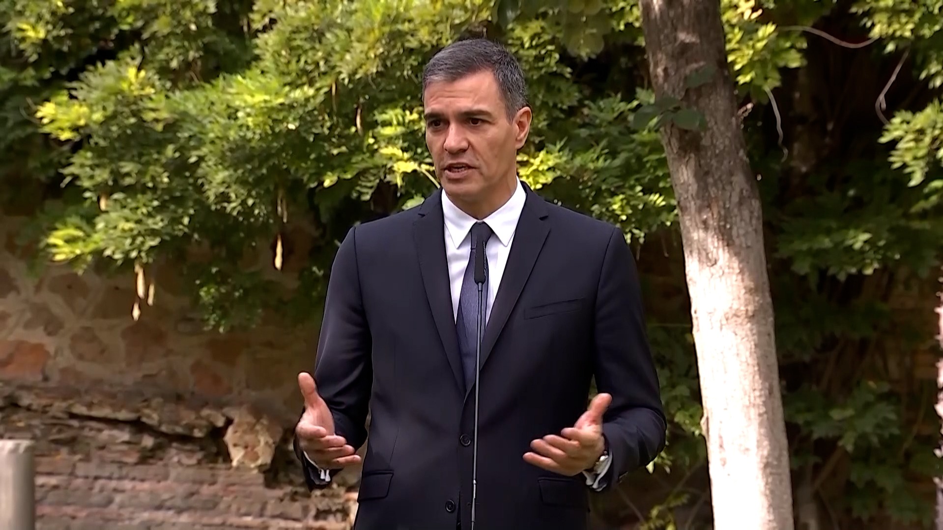 Sánchez condena el ataque de Israel a la sede de Finul