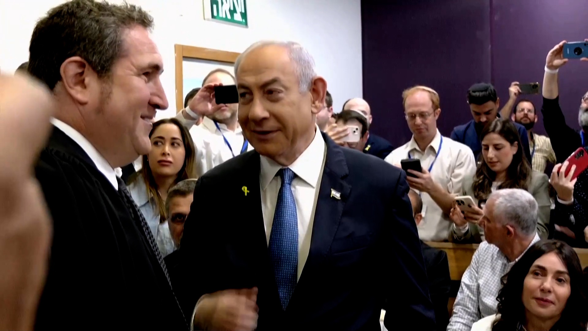 Netanyahu llega al tribunal tras ser acusado de soborno, fraude y abuso de confianza