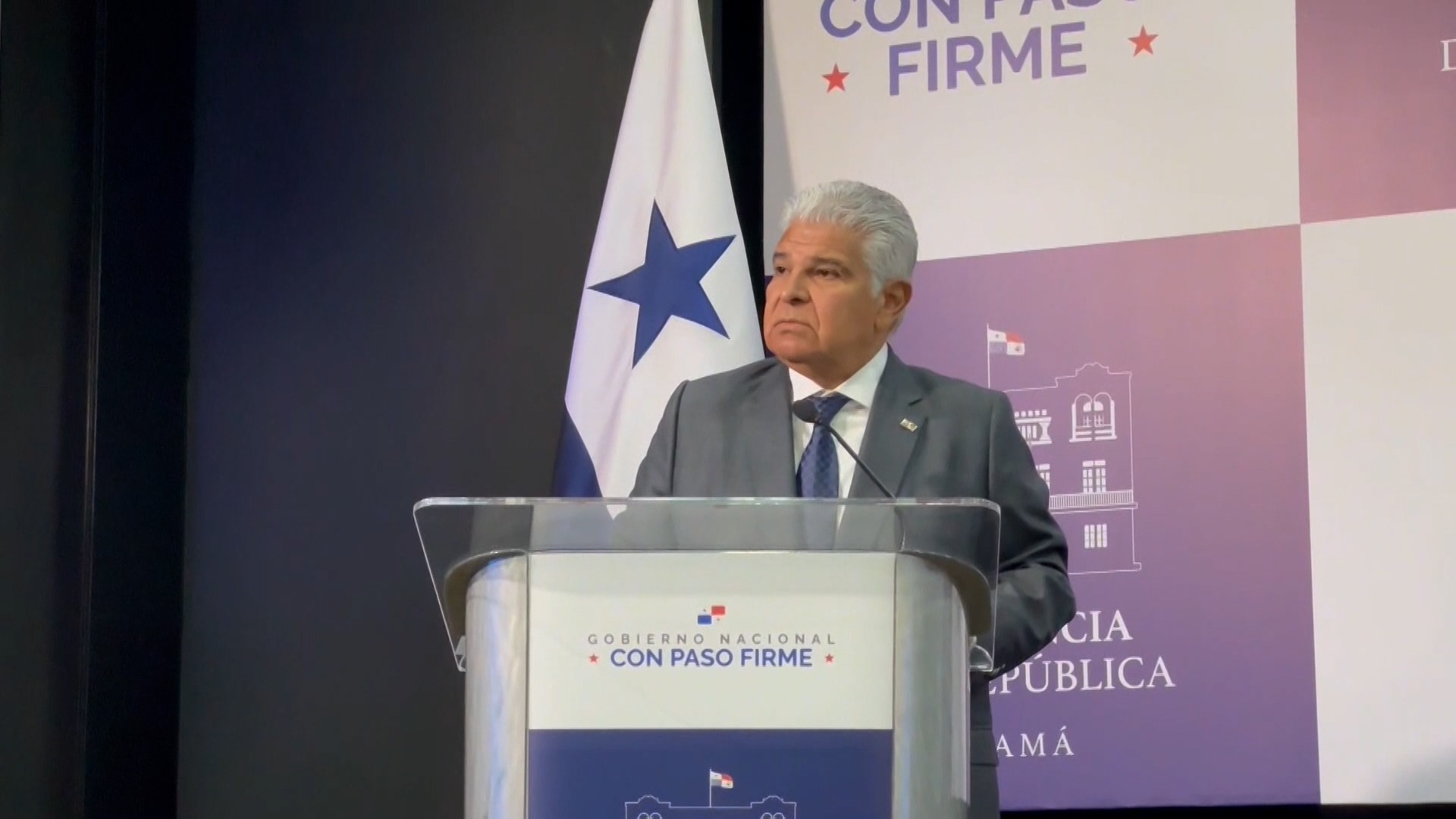 Presidente de Panamá: "No hay soldados chinos en el canal, ¡por amor a Dios!"