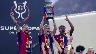 Barcelona conquista la Supercopa tras golear 5-2 al Real Madrid