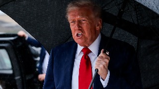 DONALD TRUMP viaja a Oriente Medio para celebrar el acuerdo de alto el fuego en GAZA | EL PAÍS