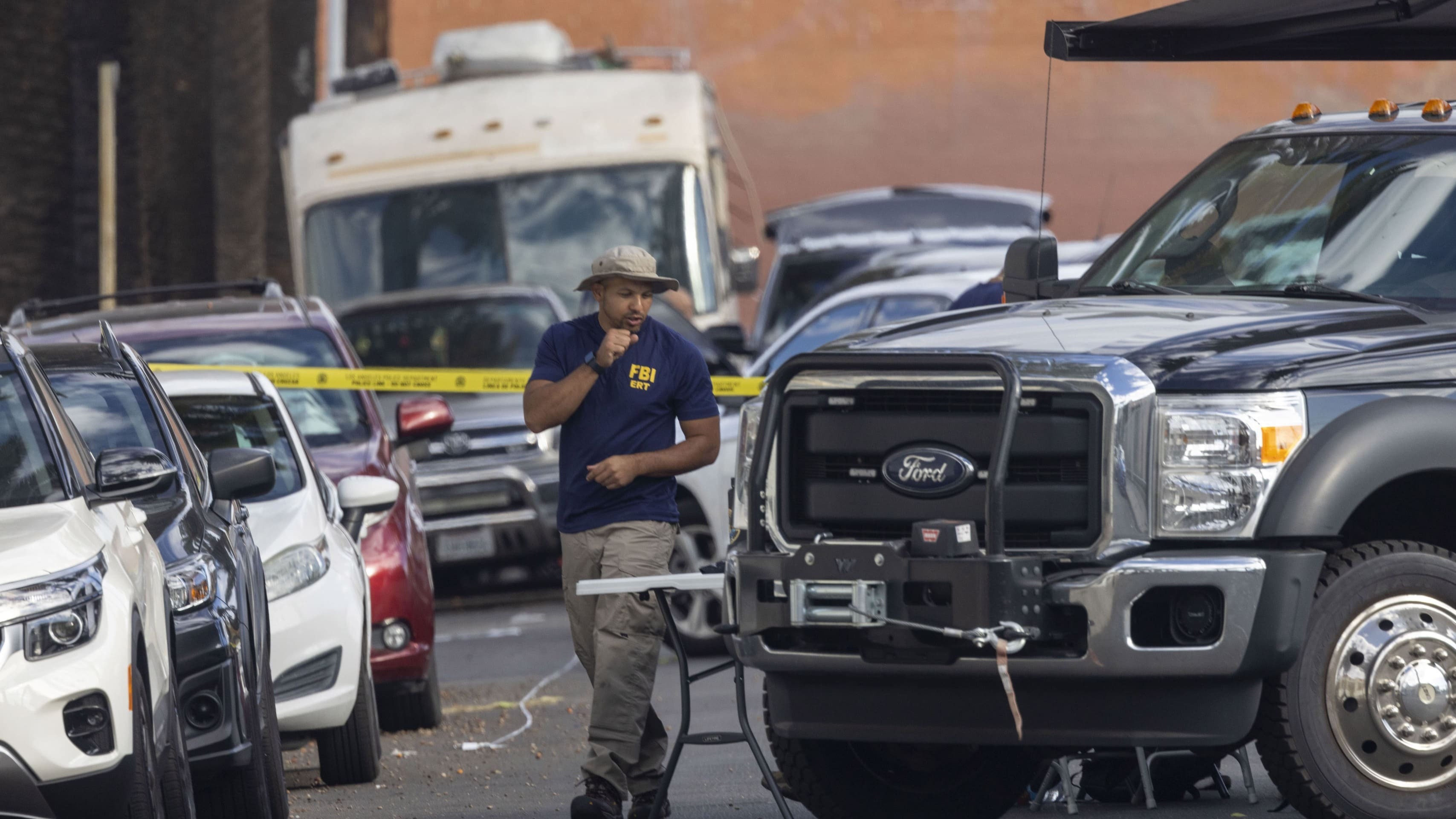 ICE dispara a hombre en un retén vehícular