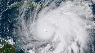 El huracán 'Melissa' atraviesa Jamaica y se dirige hacia Cuba