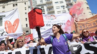 Milei sufre un nuevo revés tras la restauración de la financiación universitaria y sanitaria por parte del Senado