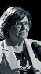 El periodismo tiene que ser honesto según la trayectoria de María Escario