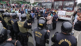 Paro de transportistas en Perú