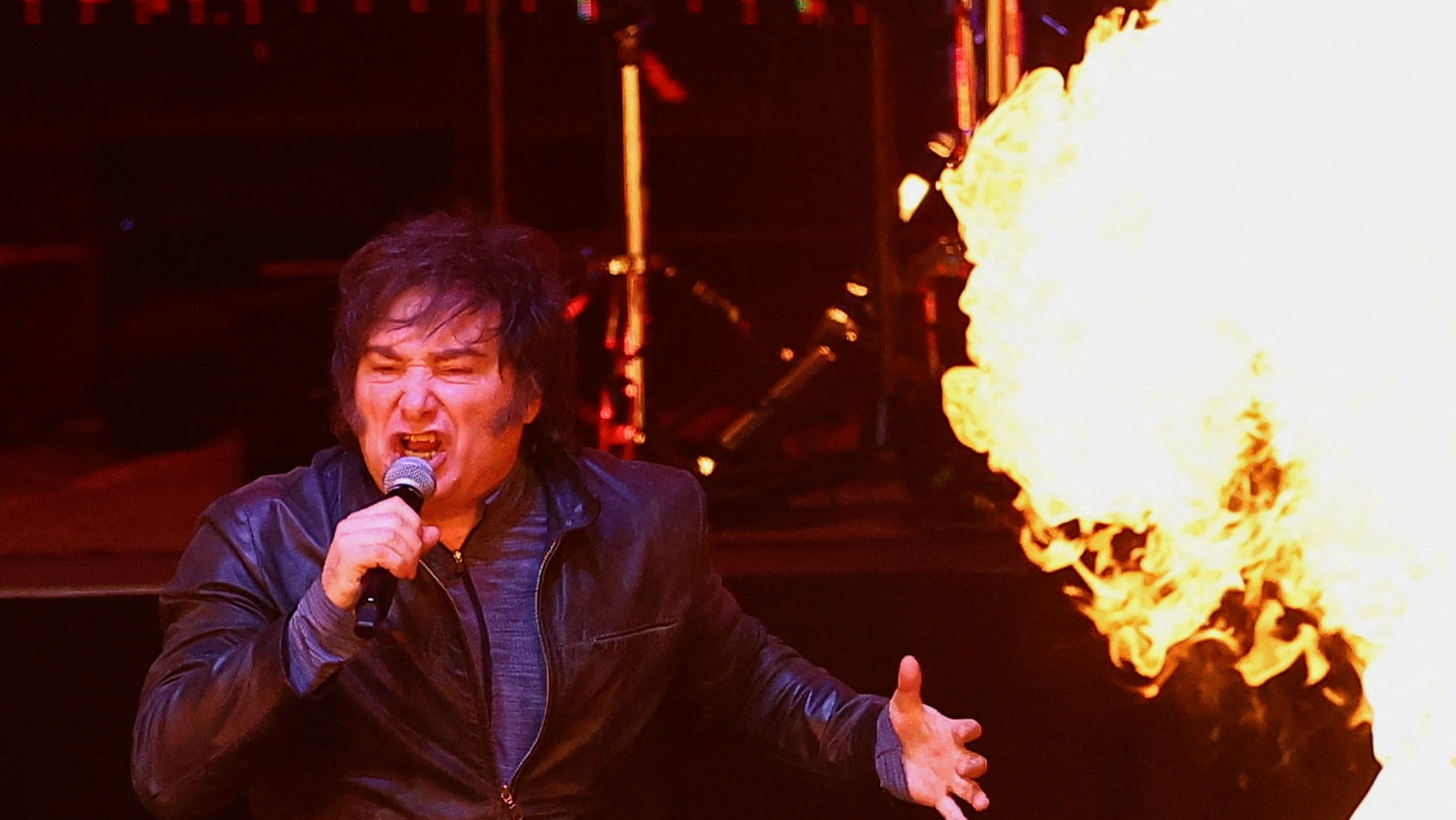 Milei celebra un recital de rock ante 15.000 personas