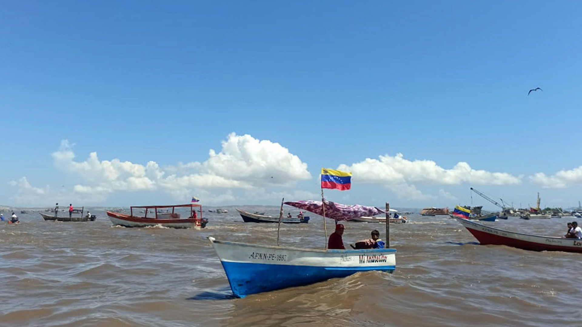 Investigación identifica a varios de los hombres fallecidos en ataques de EE.UU. a embarcaciones señaladas por narcotráfico