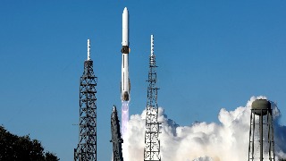 Jeff Bezos lanza una misión a Marte y se adelanta a Elon Musk