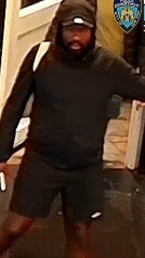 Robo de tarjetas en tienda de Tom Brady