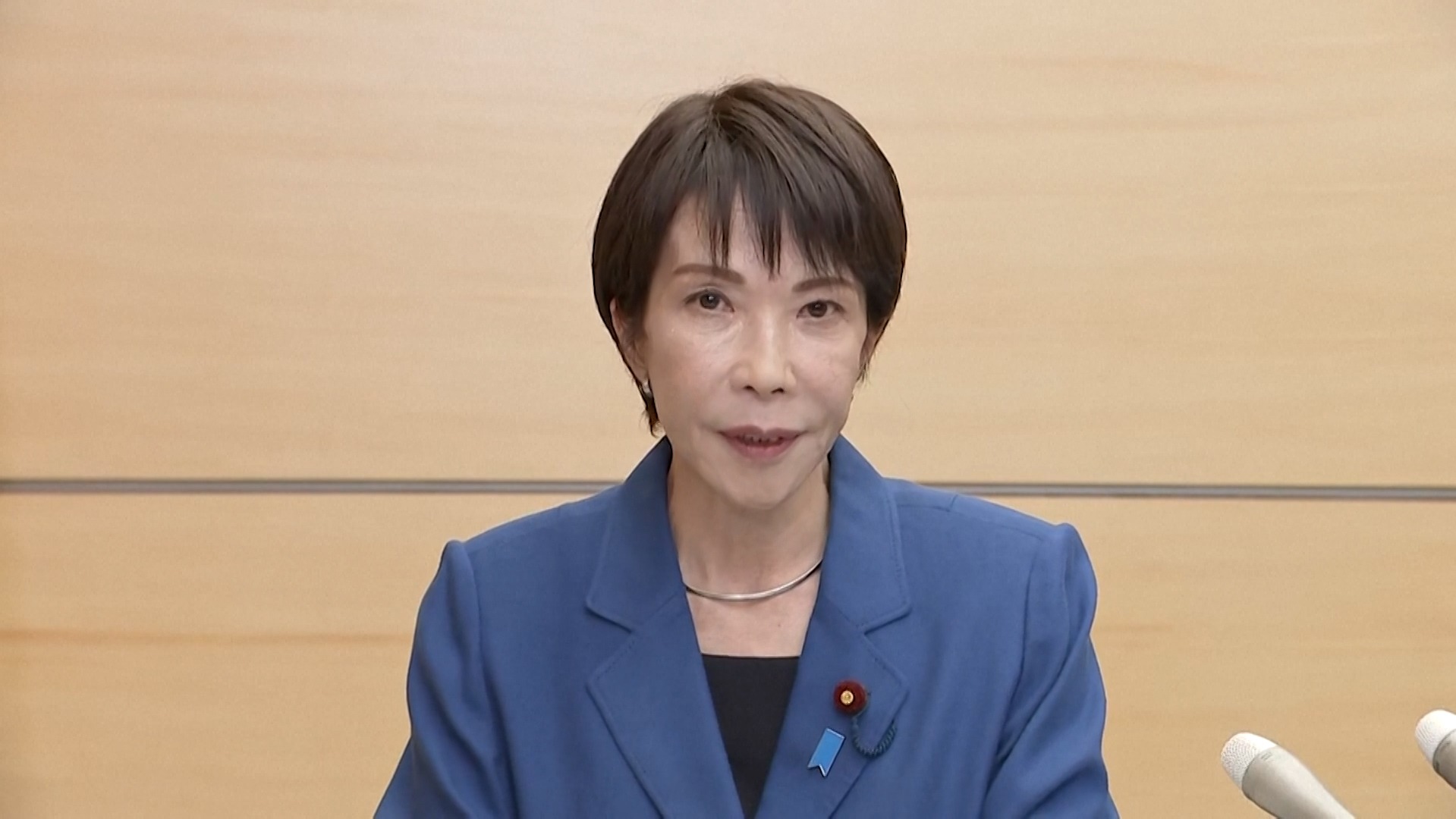 La primera ministra de Japón afirma que no cambiará su postura de construir lazos "constructivos" con China