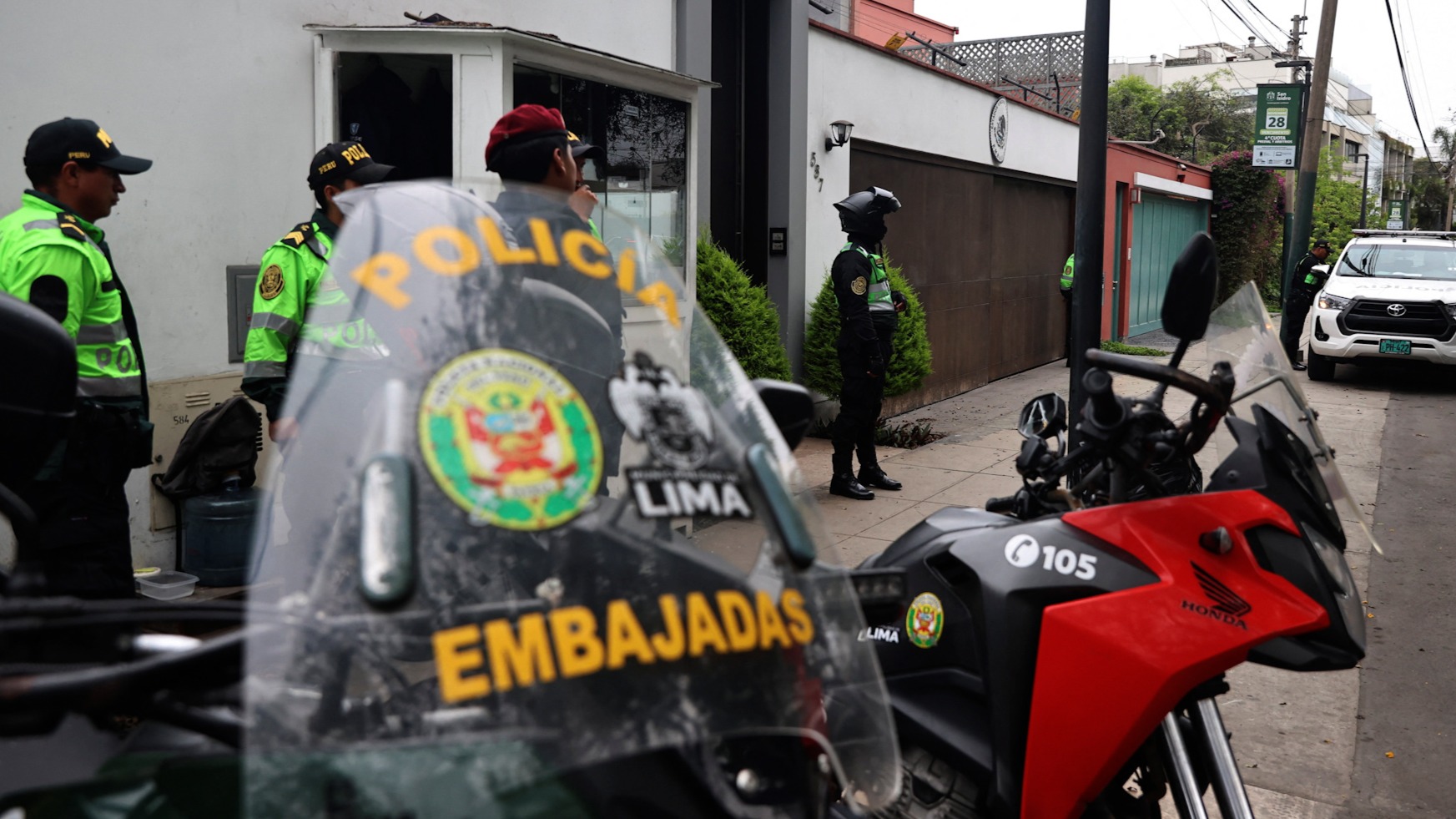 La justicia de Perú ordena la captura internacional de la ex primera ministra de Pedro Castillo