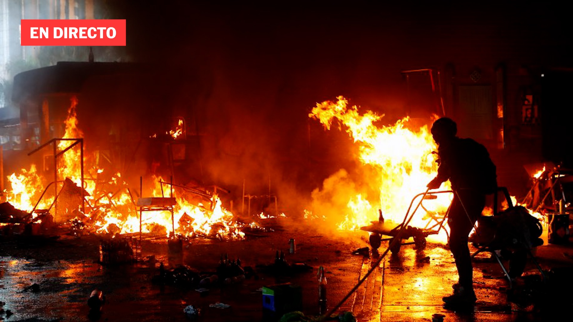Incendio en una urbanización en Hong Kong