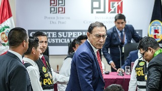 Condenado a 14 años de cárcel por corrupción el expresidente peruano Martín Vizcarra