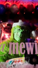 Mototaxi vestido de Grinch se viraliza en Perú