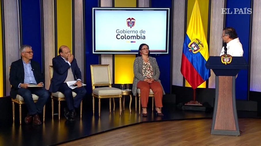 GUSTAVO PETRO dice que Maduro no puede dar órdenes a las Fuerzas Armadas de Colombia