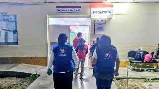 Asesinan a funcionaria en fiesta navideña en Perú