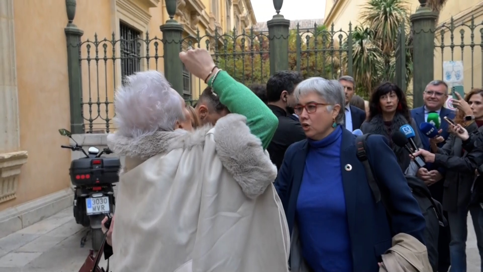 Activista a ministra de Igualdad: "Es usted una cómplice de los asesinos"