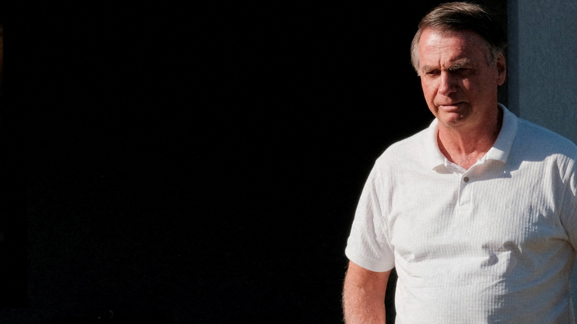 Bolsonaro deja la prisión para ser sometido a una cirugía de hernia