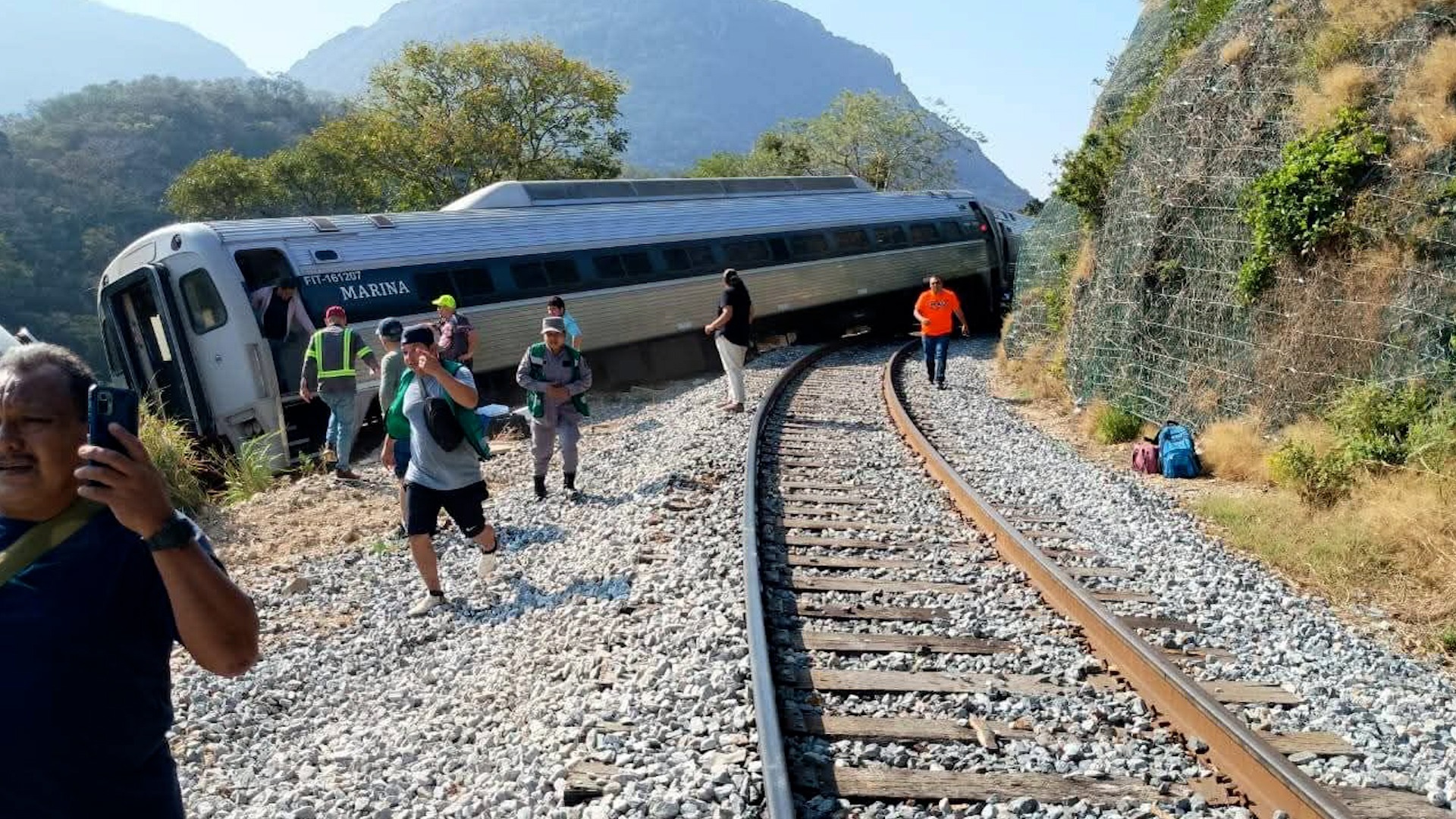Al menos 13 muertos al descarrilar el Tren Interoceánico en Oaxaca