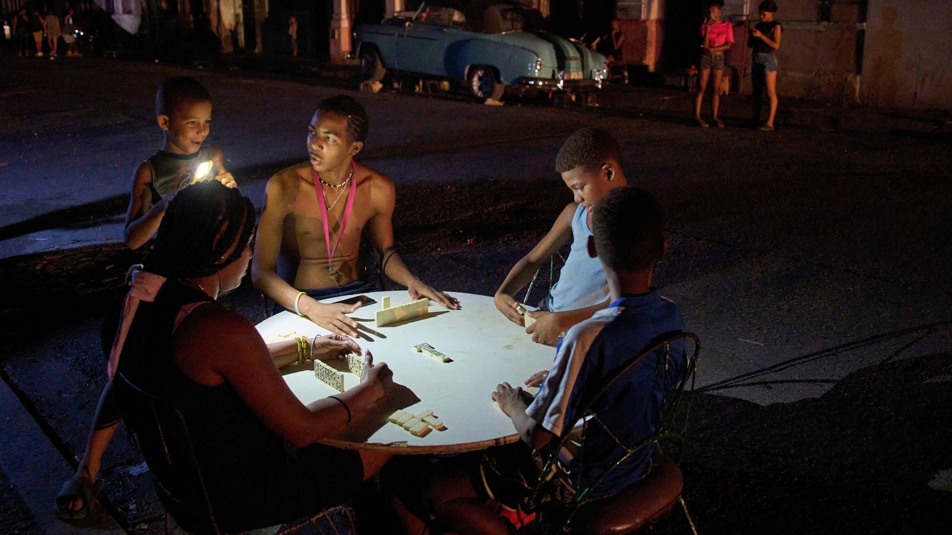 La Habana queda a oscuras tras colapso parcial de la red eléctrica de Cuba