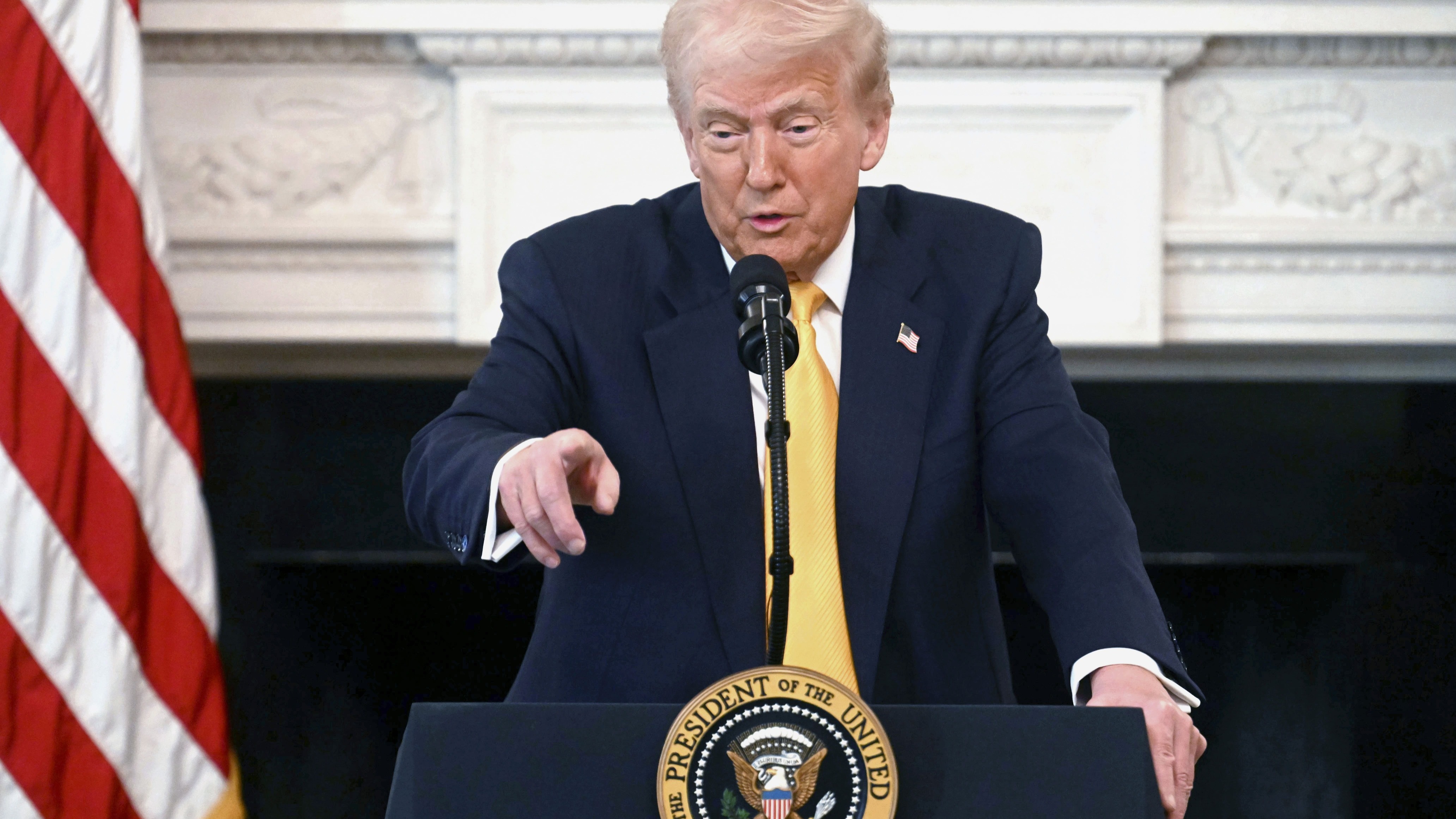 La pelea entre Donald Trump y la gobernadora de Maine