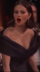 La reacción de Selena Gomez tras ganar en los SAG AWARDS: 