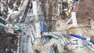 Las imágenes del derrumbe de un puente en Corea del Sur