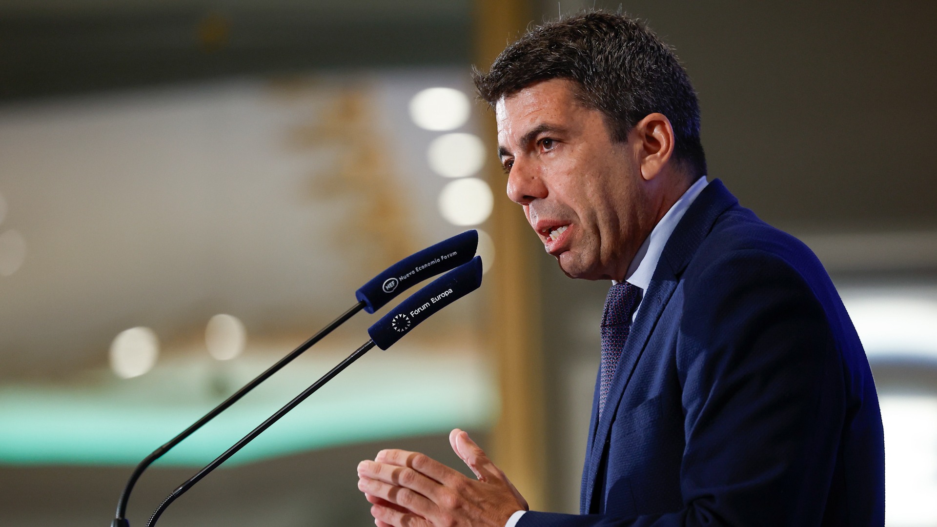 Gritos y abucheos contra Mazón en el Congreso de Formación Profesional en Valencia