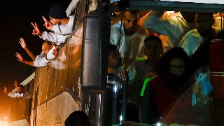 NO USAR|Israel libera a más de 600 presos palestinos en el último canje de la primera fase de tregua