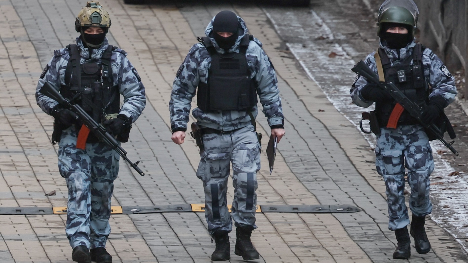 Ucrania bombardea una planta de gas y una refinería al sur de Rusia