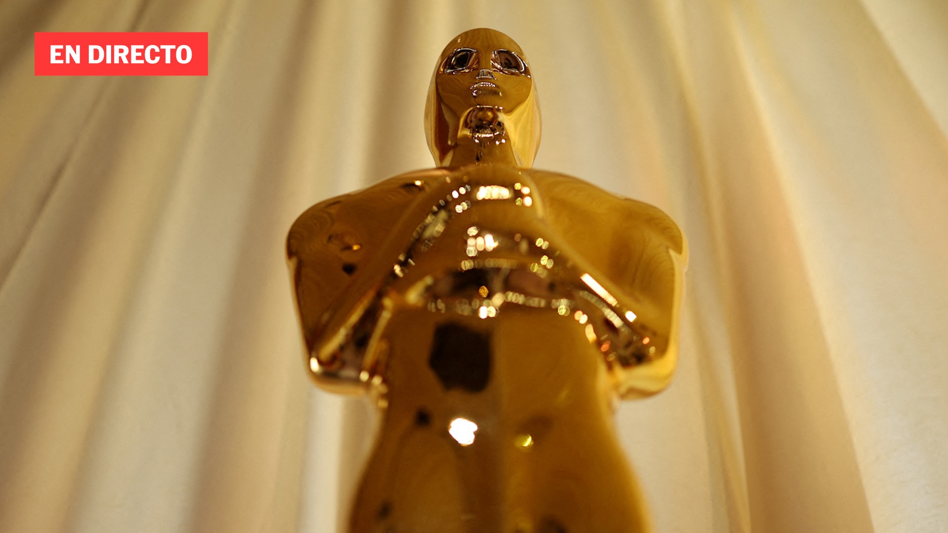 Últimos preparativos en la alfombra roja de los Oscar