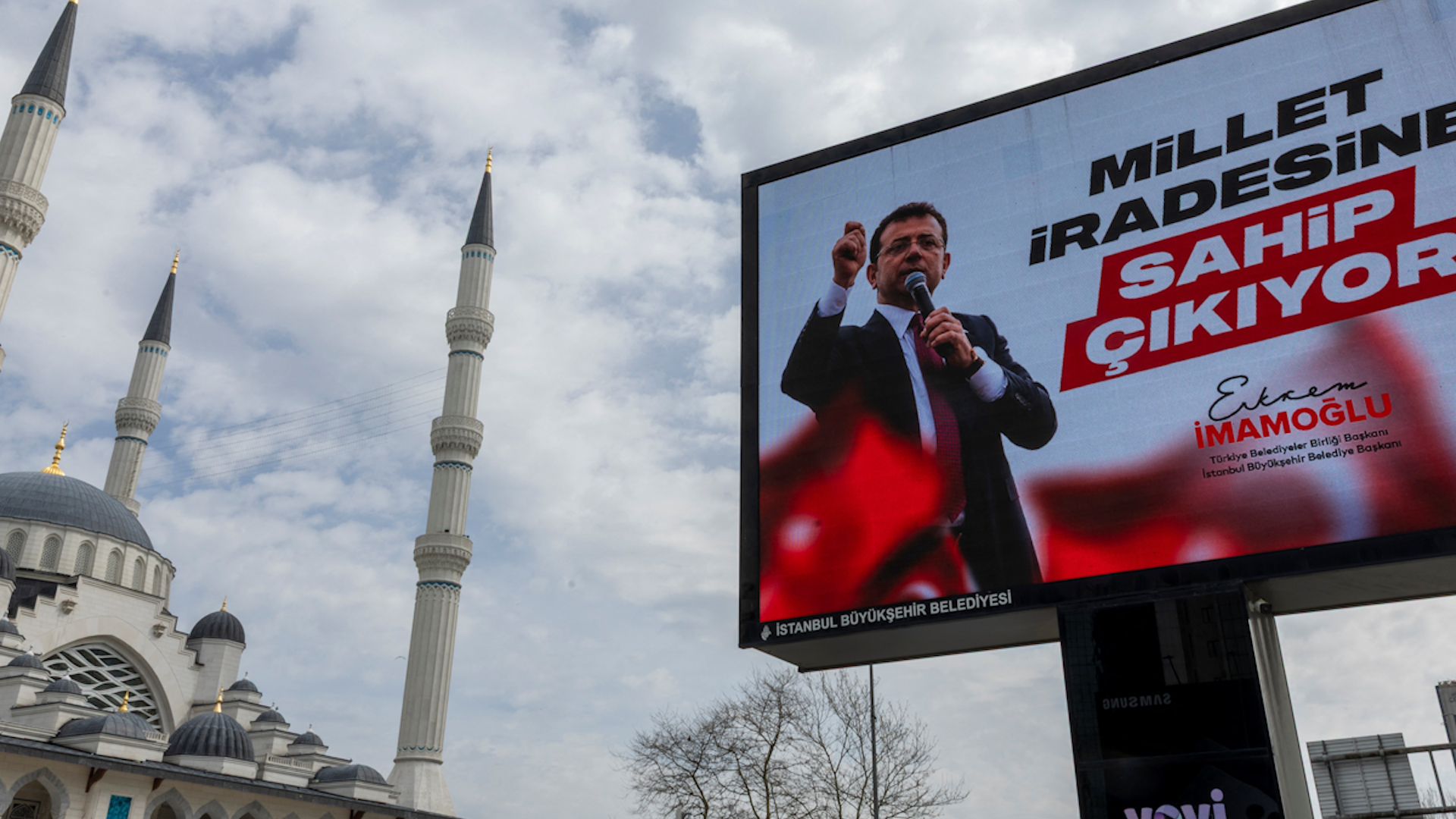 La justicia turca envía a prisión al principal opositor de Erdogan