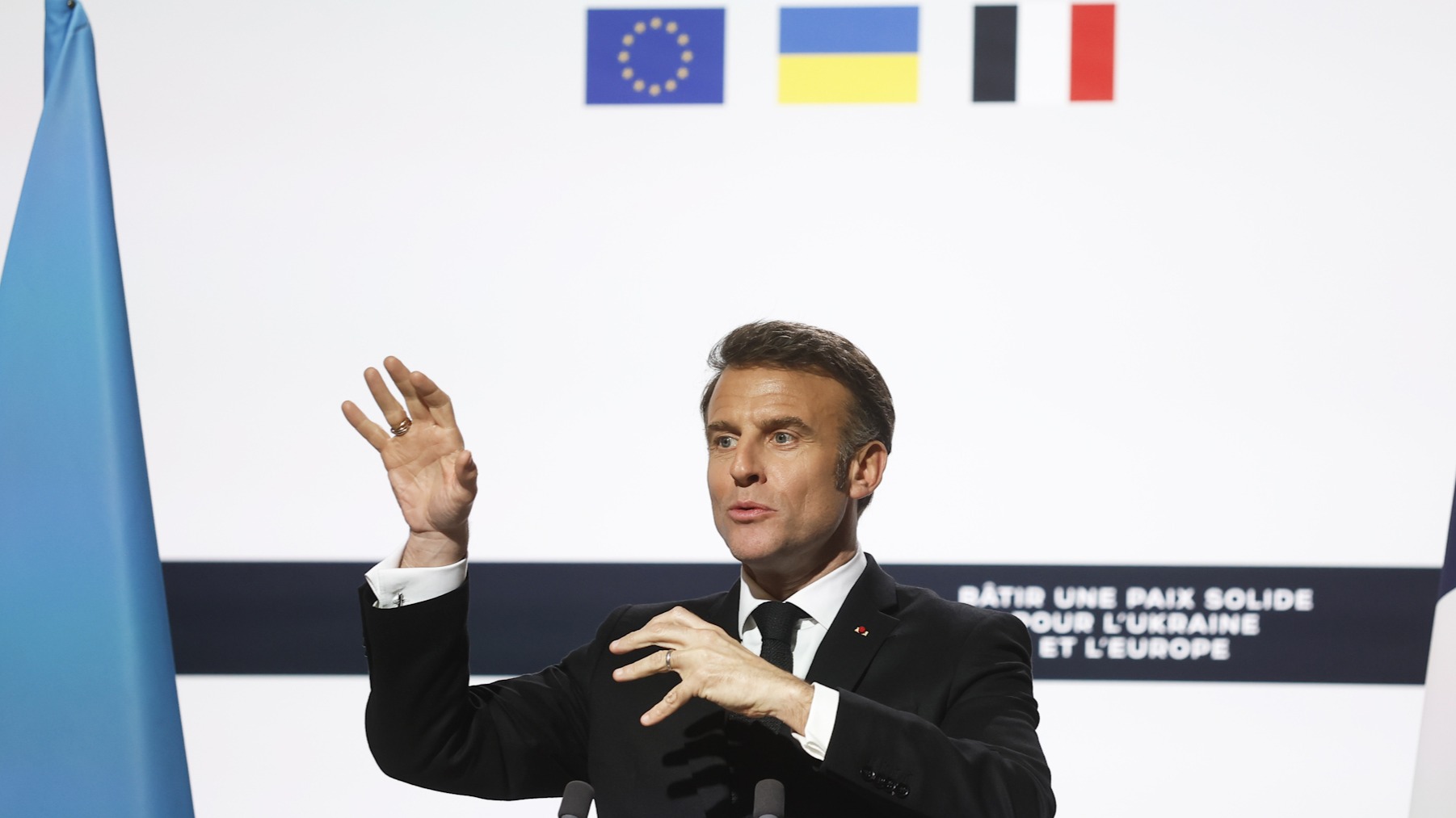 Francia anuncia que enviará a Ucrania 2.000 millones de euros en ayuda militar