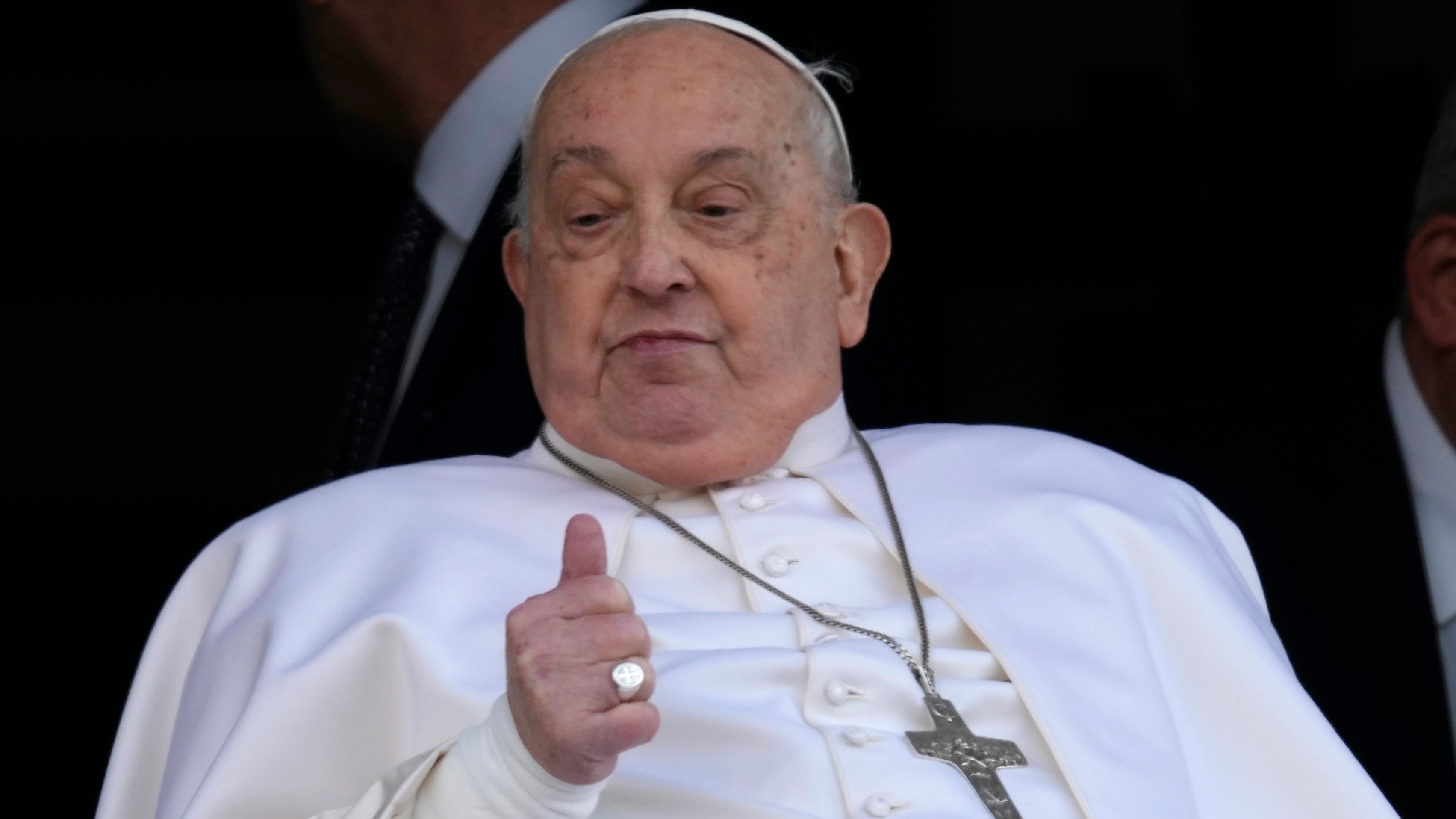 ¿Cómo gestionar la enfermedad de un Papa?