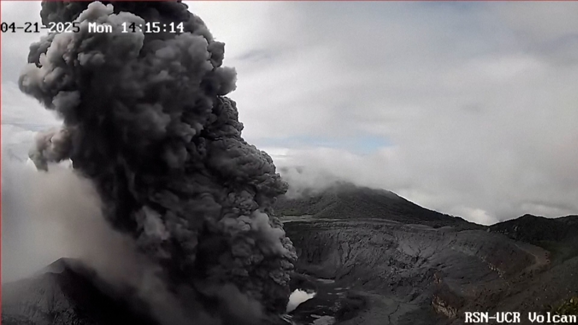 Erupción del volcán Poás