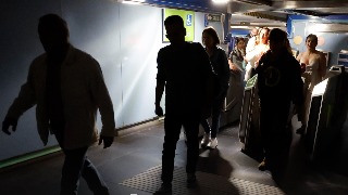 El apagón masivo en Madrid y Barcelona: desalojos en el metro y caos en el tráfico