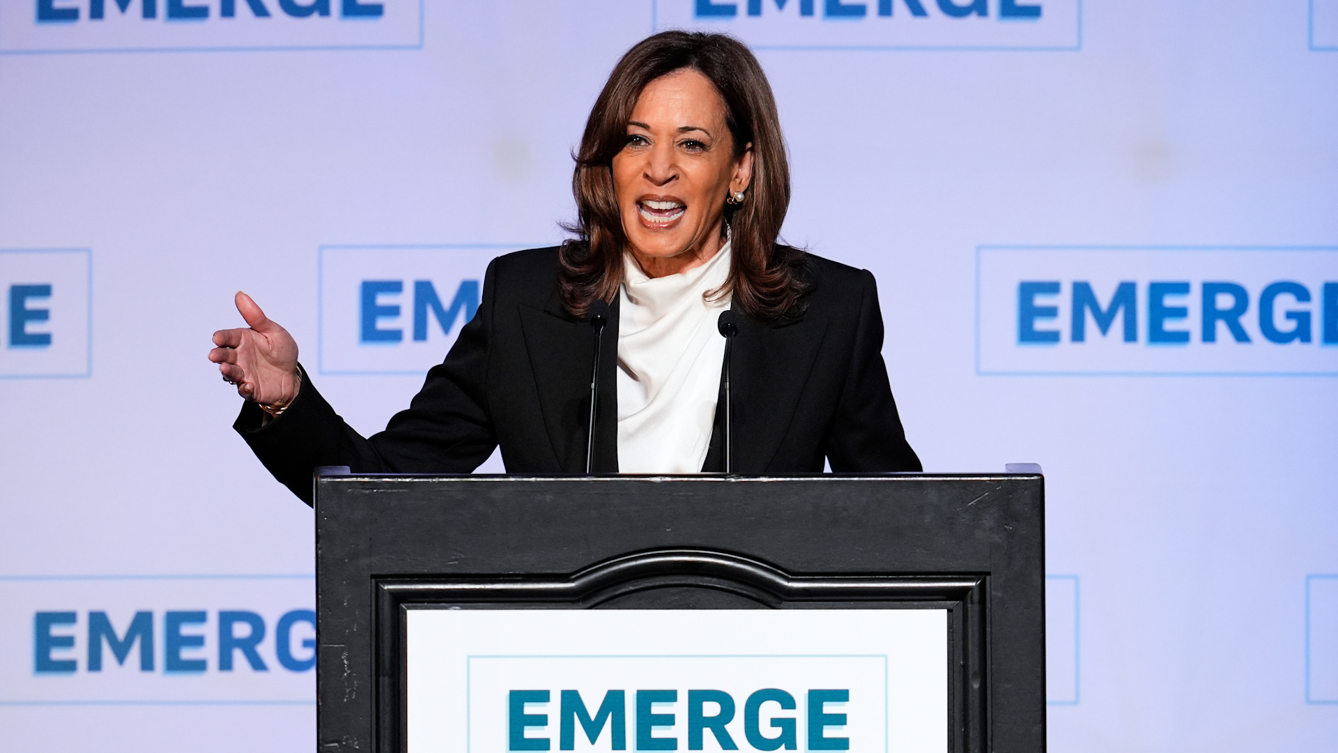 Kamala Harris reaparece y carga contra Trump