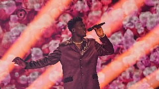 Primera semifinal de Eurovisión: Claude - C'est La Vie (Países Bajos)