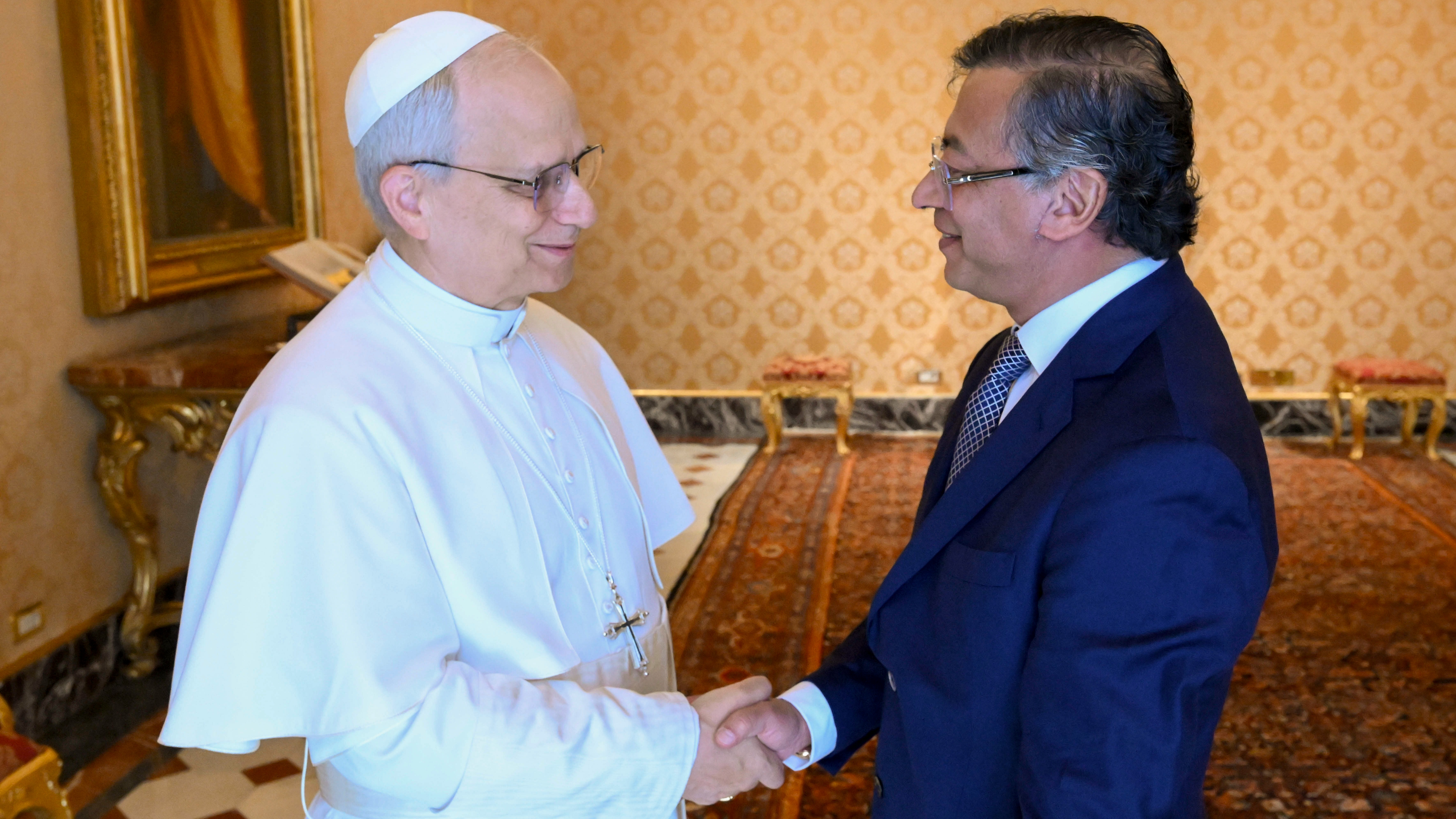 Gustavo Petro se reúne con el Papa León XIV