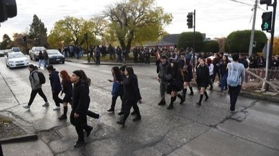 Sismo en Chile activa alerta de tsunami