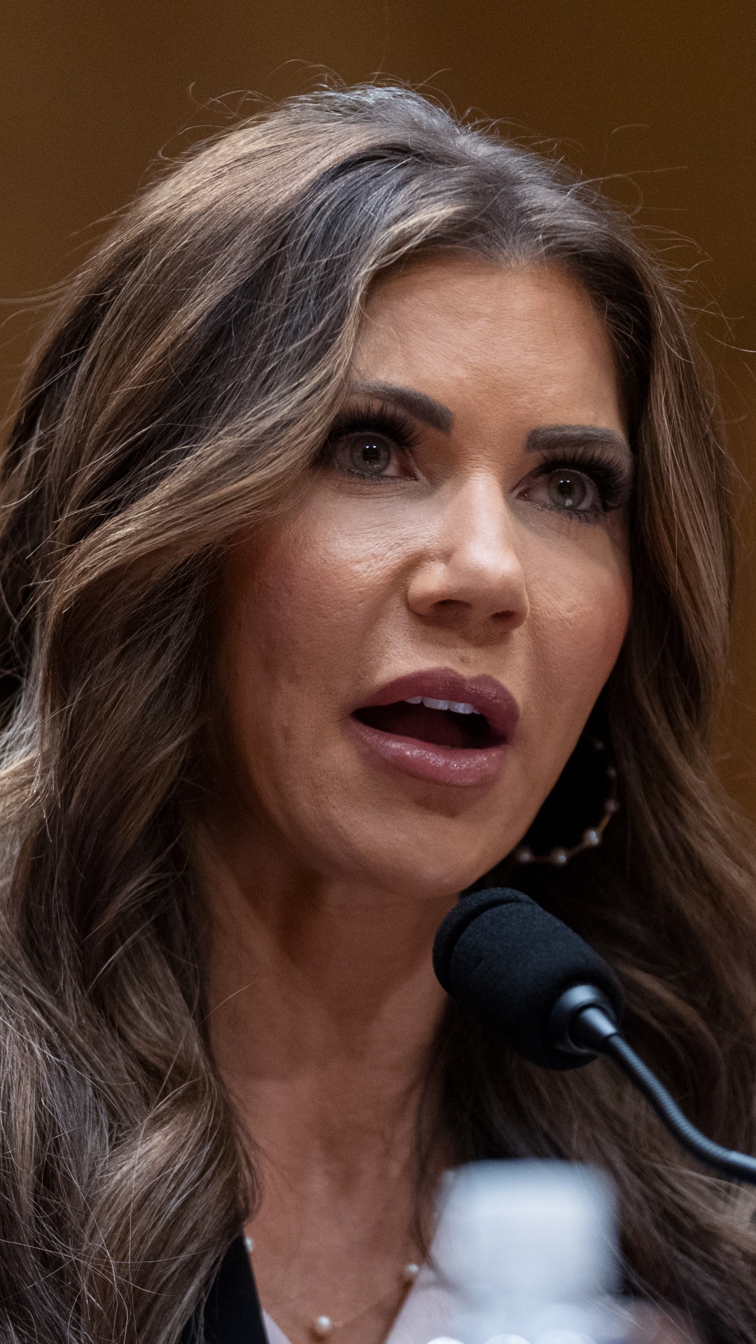 Kristi Noem: "El habeas corpus suspende los derechos de la gente"