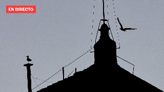 Chimenea del Vaticano en el primer día de cónclave