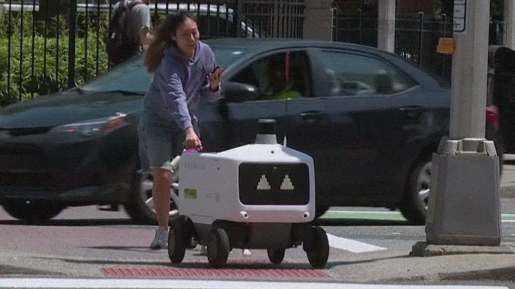 Robots reparten comida en Nueva Jersey