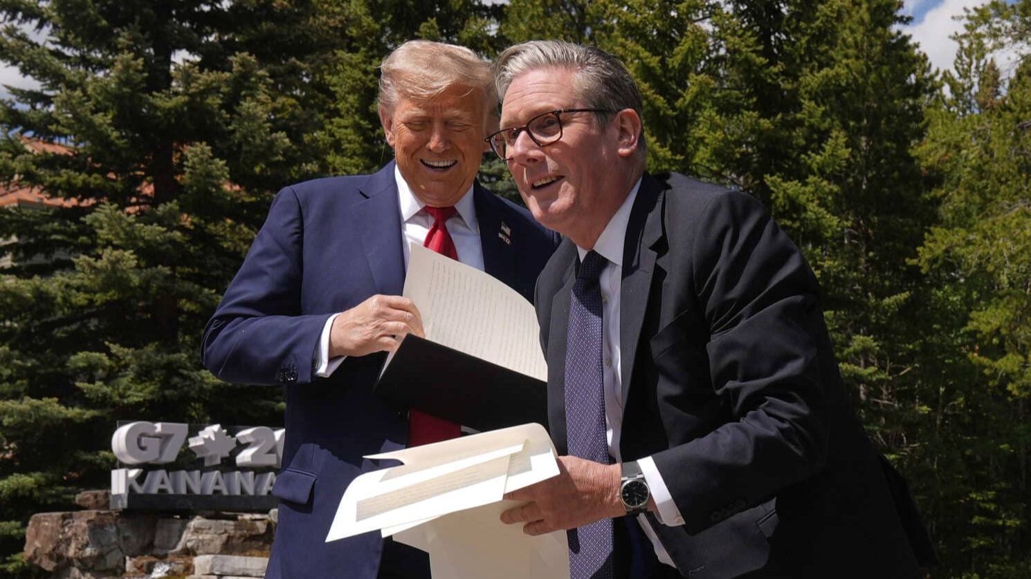 A Donald Trump "se le cae" acuerdo comercial con Reino Unido