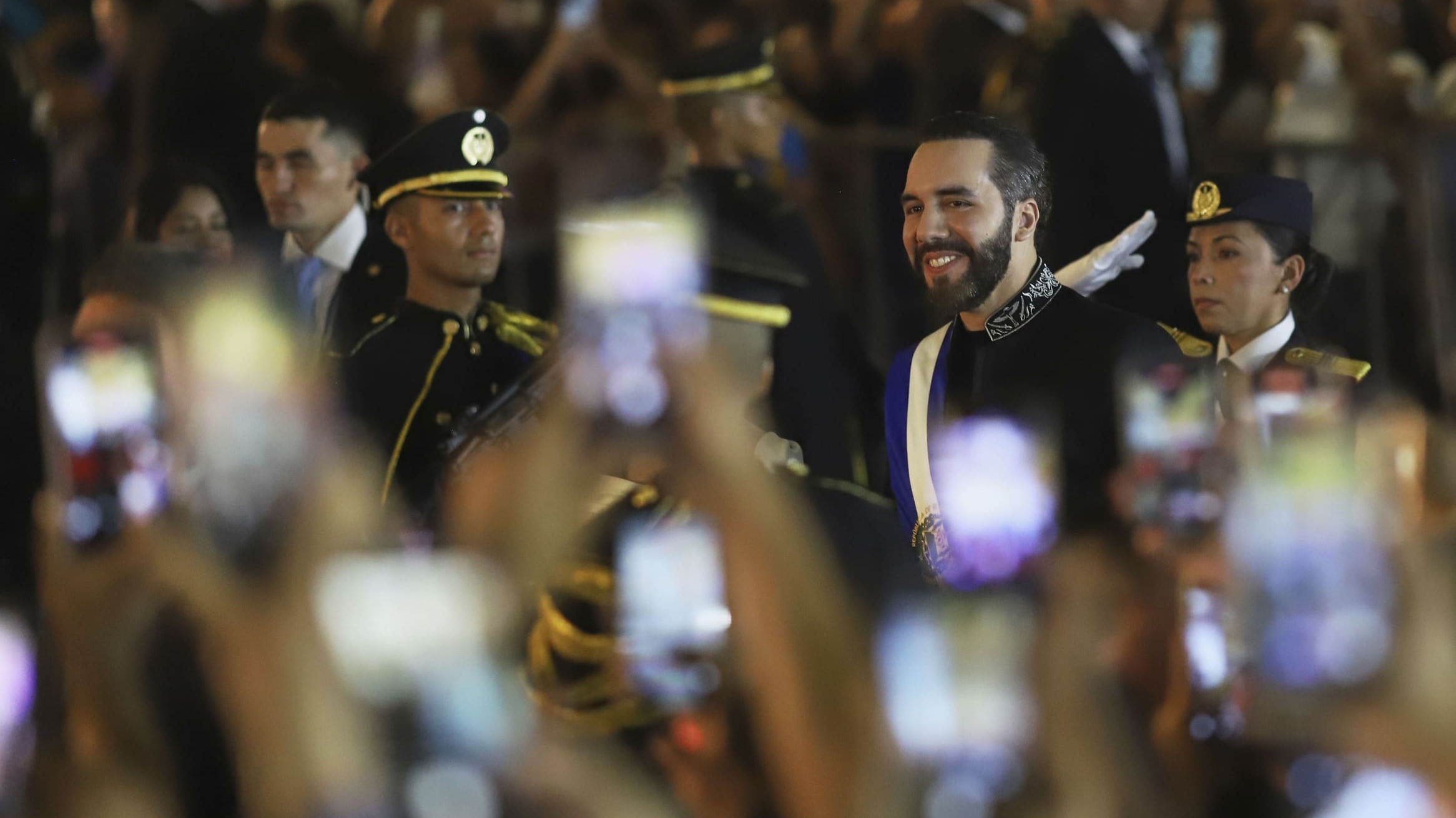 "Me tiene sin cuidado que me llamen dictador": Bukele