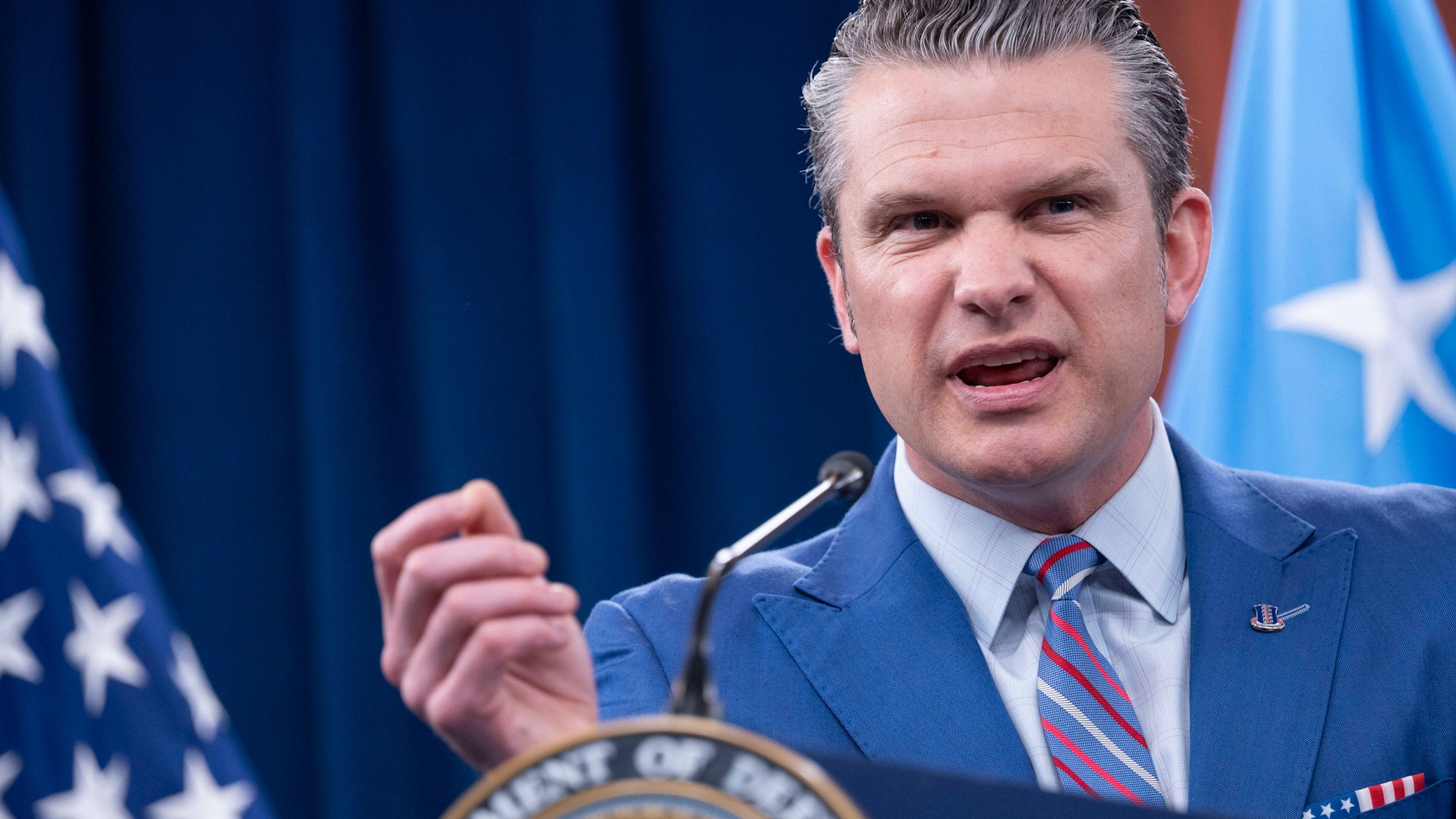 El secretario de Defensa de EE UU carga contra la prensa estadounidense