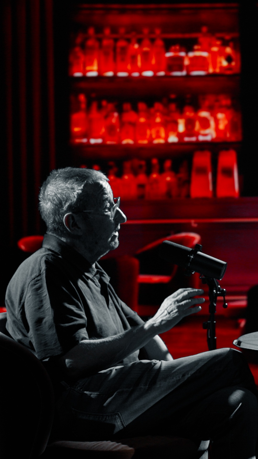 "He sido un superviviente excepto en las épocas que he amado y he sido amado. Ahí la vida estalla"