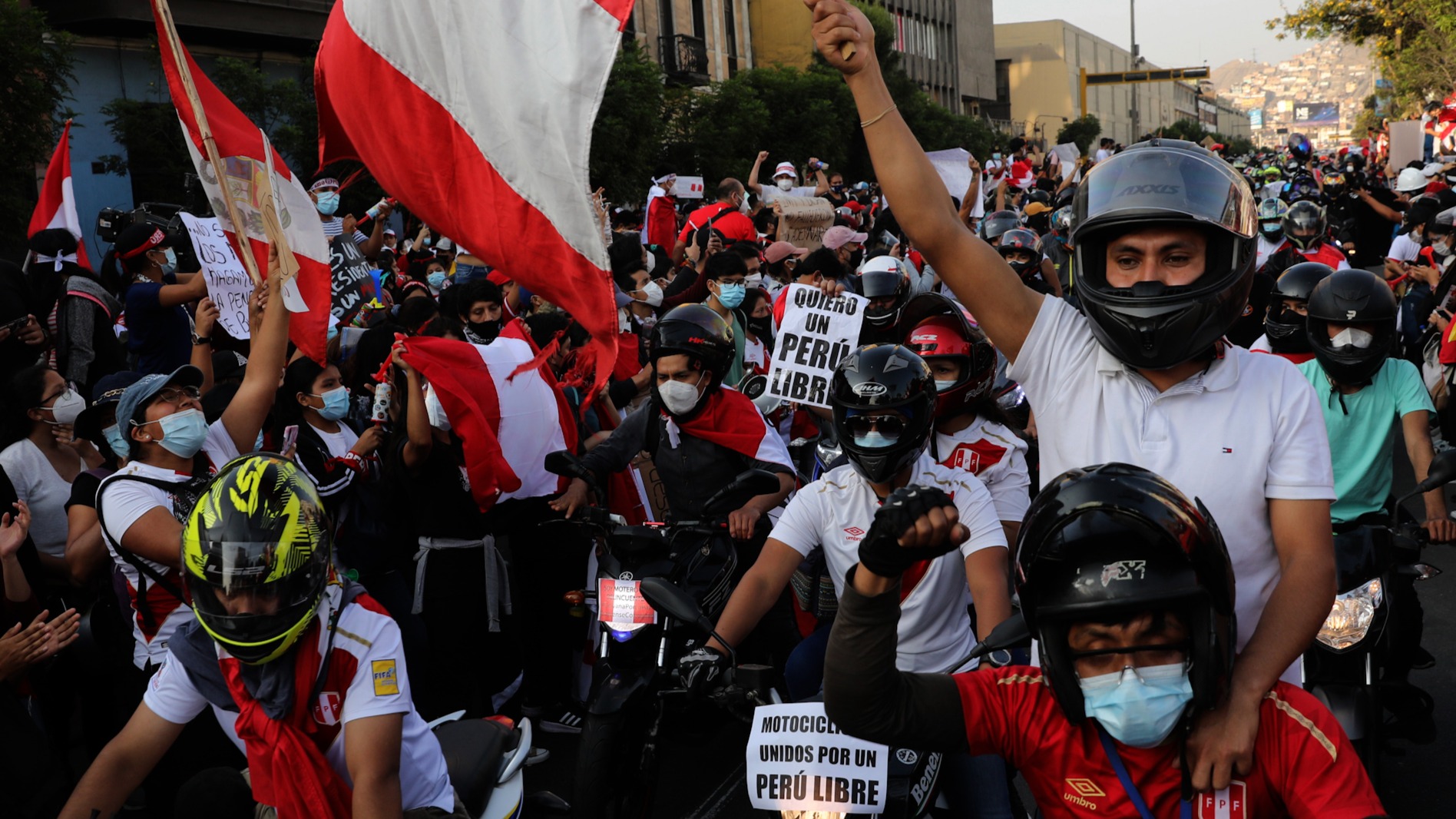 Motociclistas en Perú protestan por nuevas exigencias que califican de “discriminatorias”