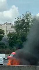 Retenciones en la M-30 por el incendio de un coche en Madrid